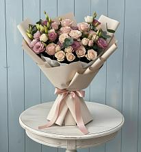 Букет цветов из:  Розы и Лизиантусы в Горняцком