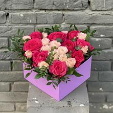Цветочная композиция из Розы в коробке в Горняцком