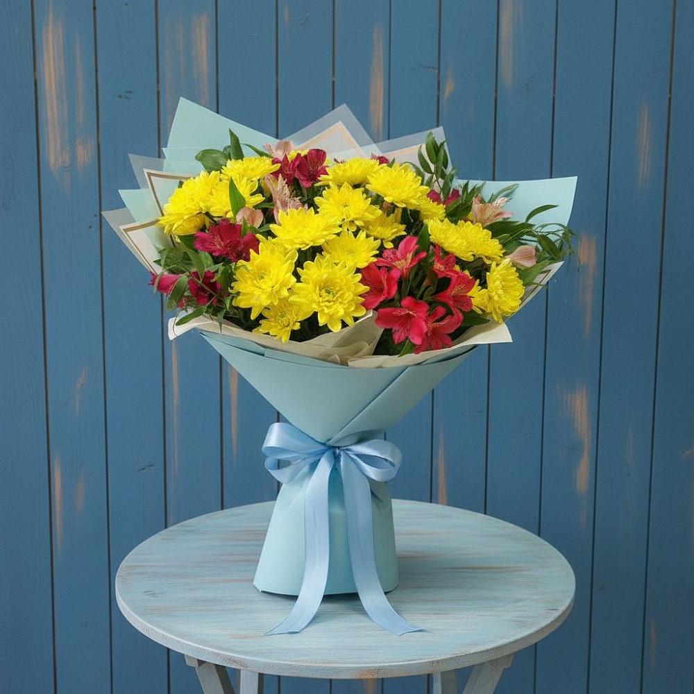 Букет цветов из: Альстромерии и Хризантемы в Горняцком