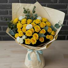 Букет цветов из:  Розы в Горняцком