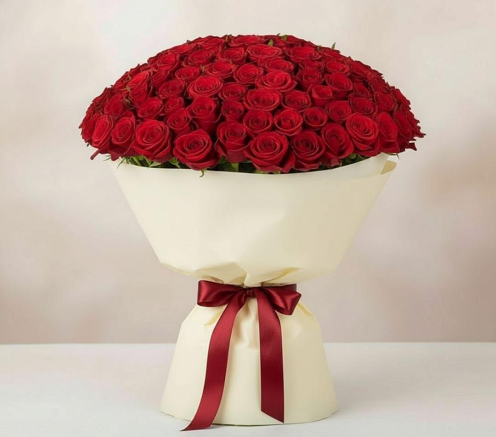 Букет 101 Красная роза Милано в Горняцком