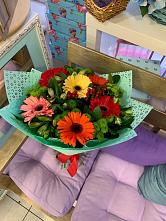 Букет цветов из:  Герберы, Хризантемы и Альстромерии #REPLACE_PRED# Горняцком