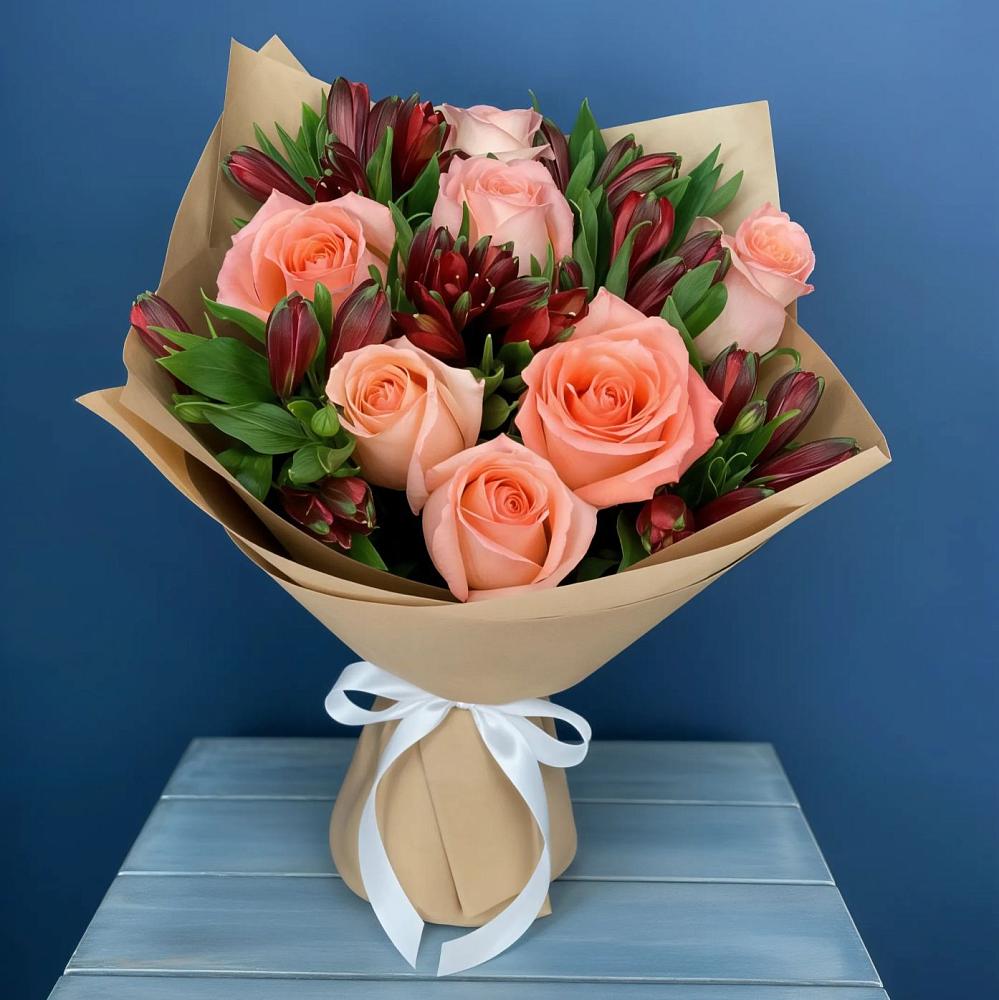 Букет цветов из: Розы и Альстромерии в Горняцком