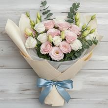 Букет цветов из:  Лизиантусы #REPLACE_PRED# Горняцком