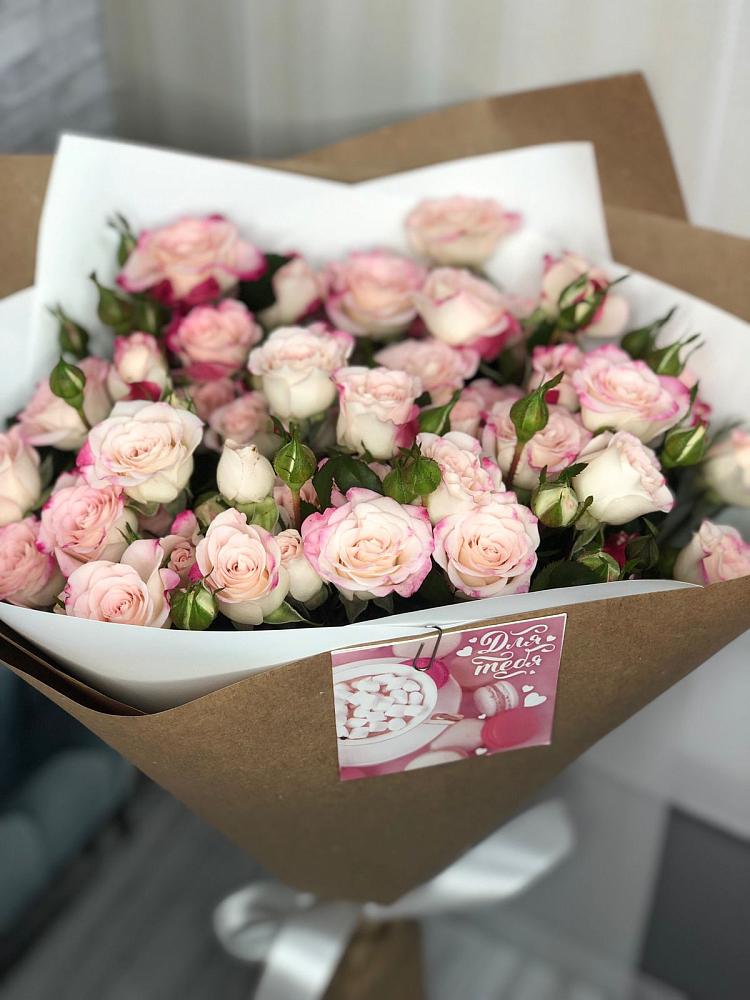 Букет цветов из: Розы в Горняцком