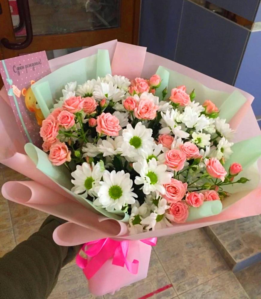 Букет цветов из: Розы и Хризантемы в Горняцком