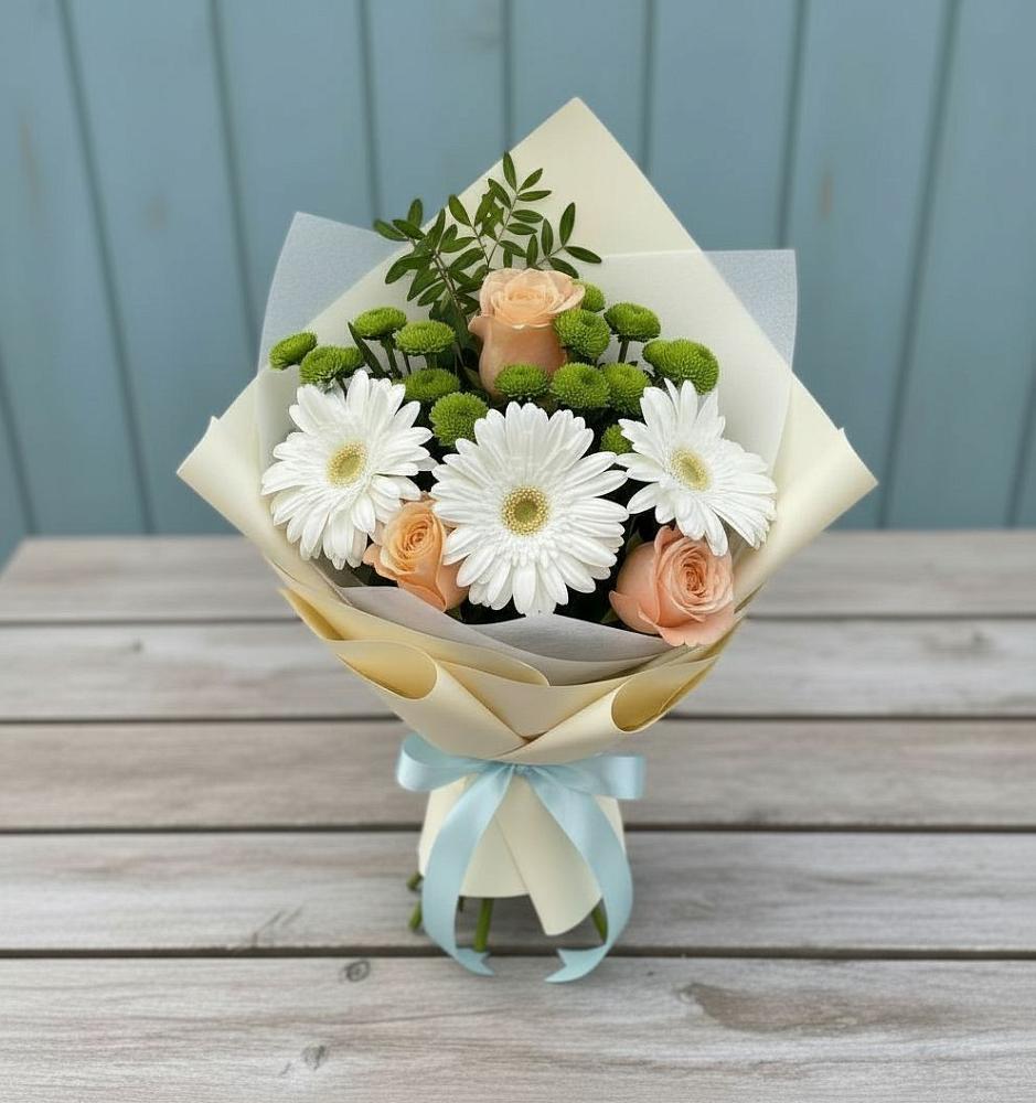 Букет цветов из: Герберы, Розы и Хризантемы в Горняцком