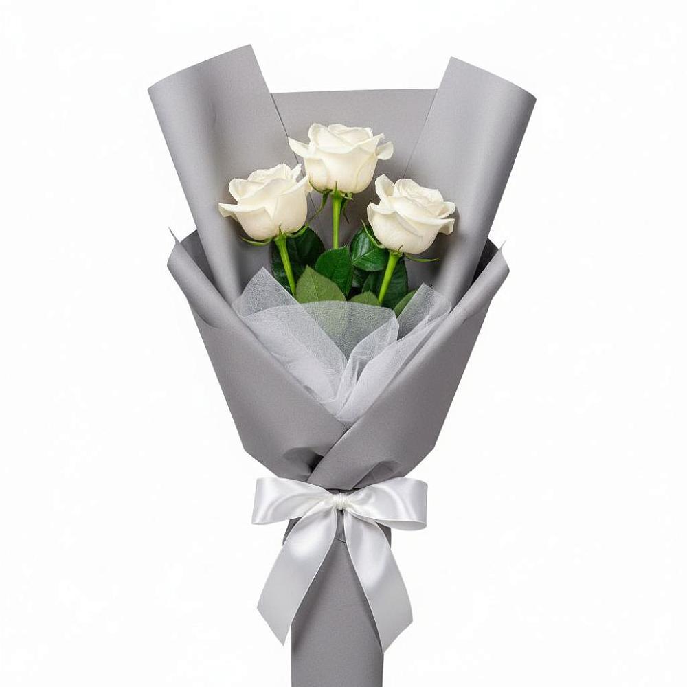 Букет 3 белые розы в Горняцком