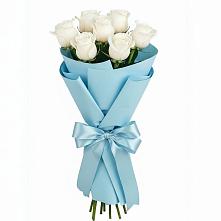 Букет 7 белых роз Проуд в Горняцком