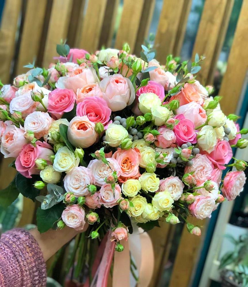 Букет цветов из: Розы в Горняцком