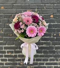 Букет цветов из:  Герберы и Хризантемы в Горняцком
