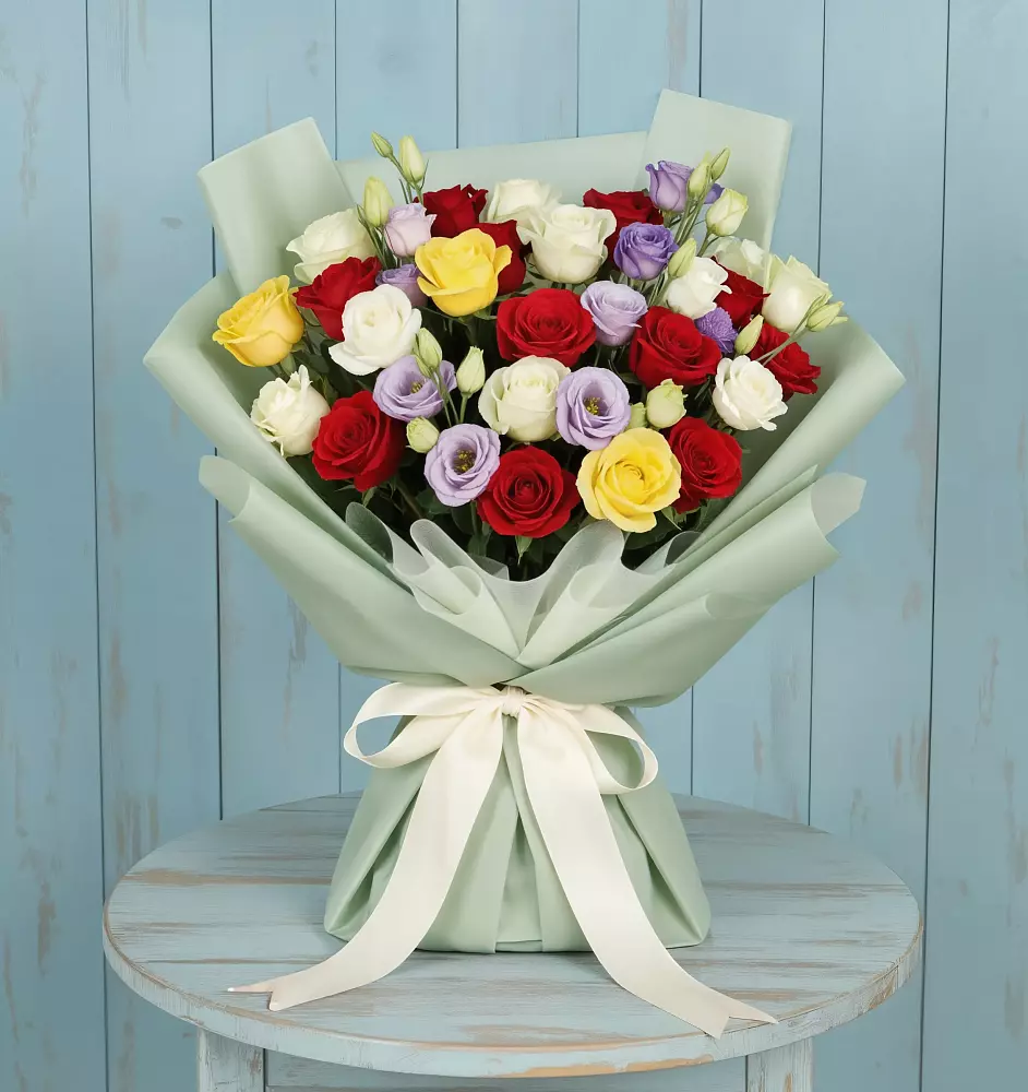 Букет цветов из: Розы в Горняцком