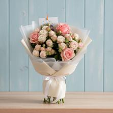 Букет цветов из:  Розы в Горняцком