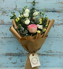 Букет цветов из:  Розы и Лизиантусы в Горняцком